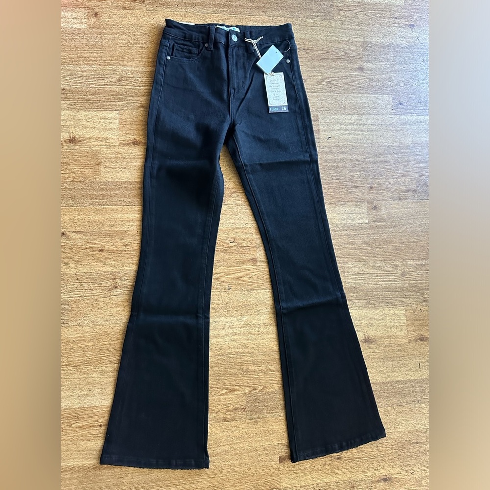 CAVENDERS FLARE JEANS Size 26
